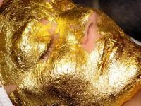 Gold Luxus Gesichtsbehandlung